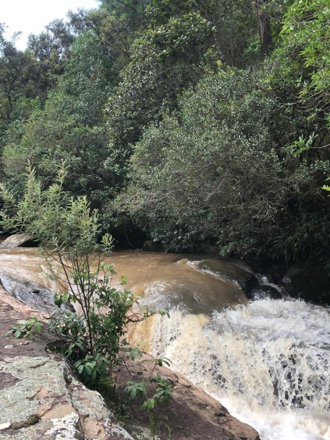 Pousada Pedra Da Mata Chales Na Montanha Munhoz Exterior foto