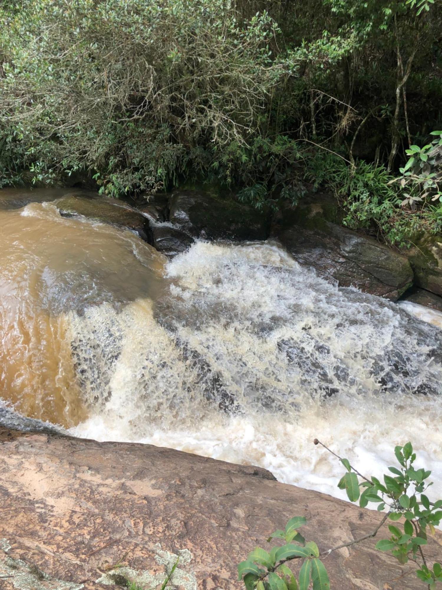 Pousada Pedra Da Mata Chales Na Montanha Munhoz Exterior foto
